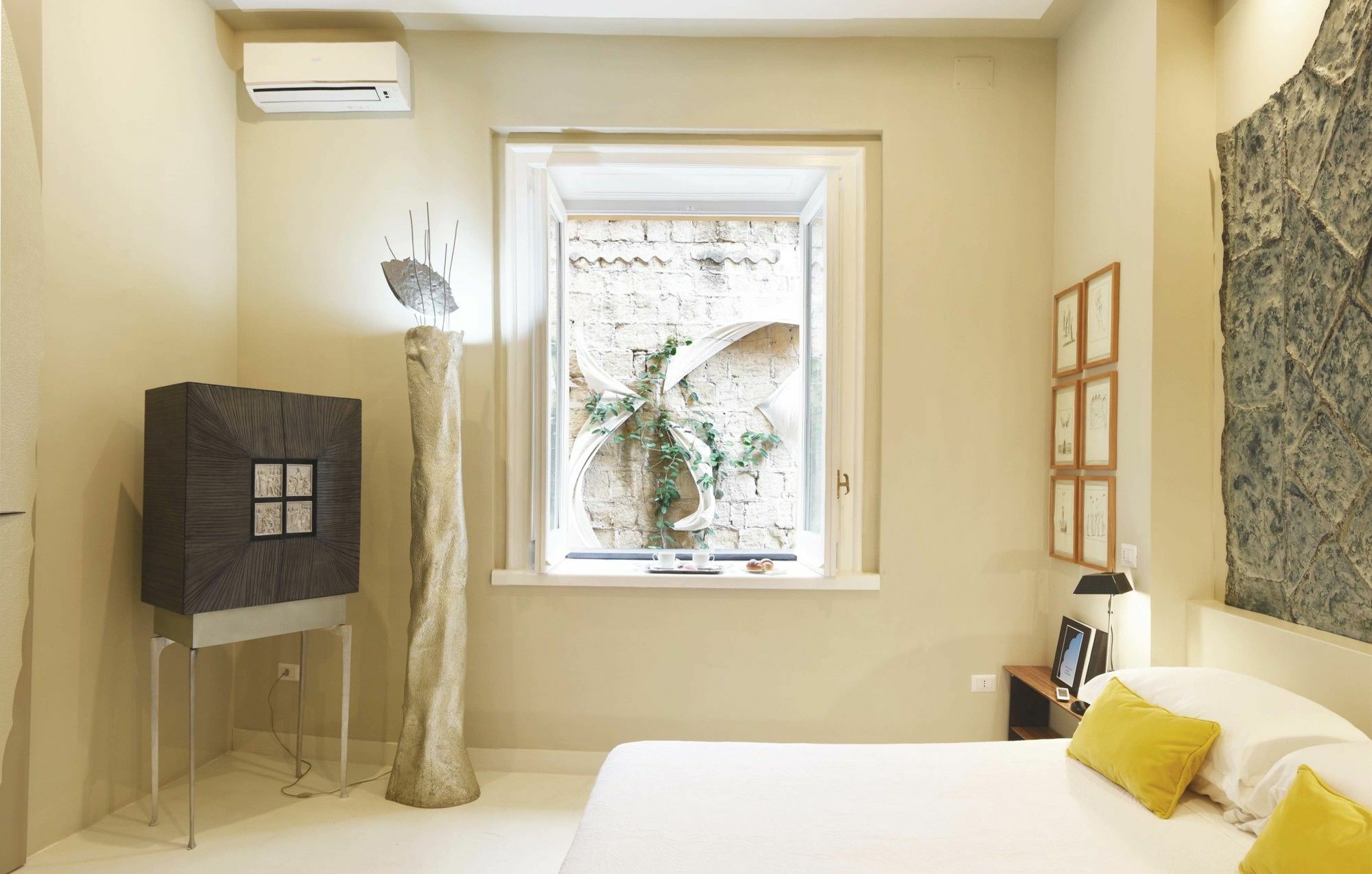 Atelier Ines B&B Home Gallery เนเปิลส์ ภายนอก รูปภาพ
